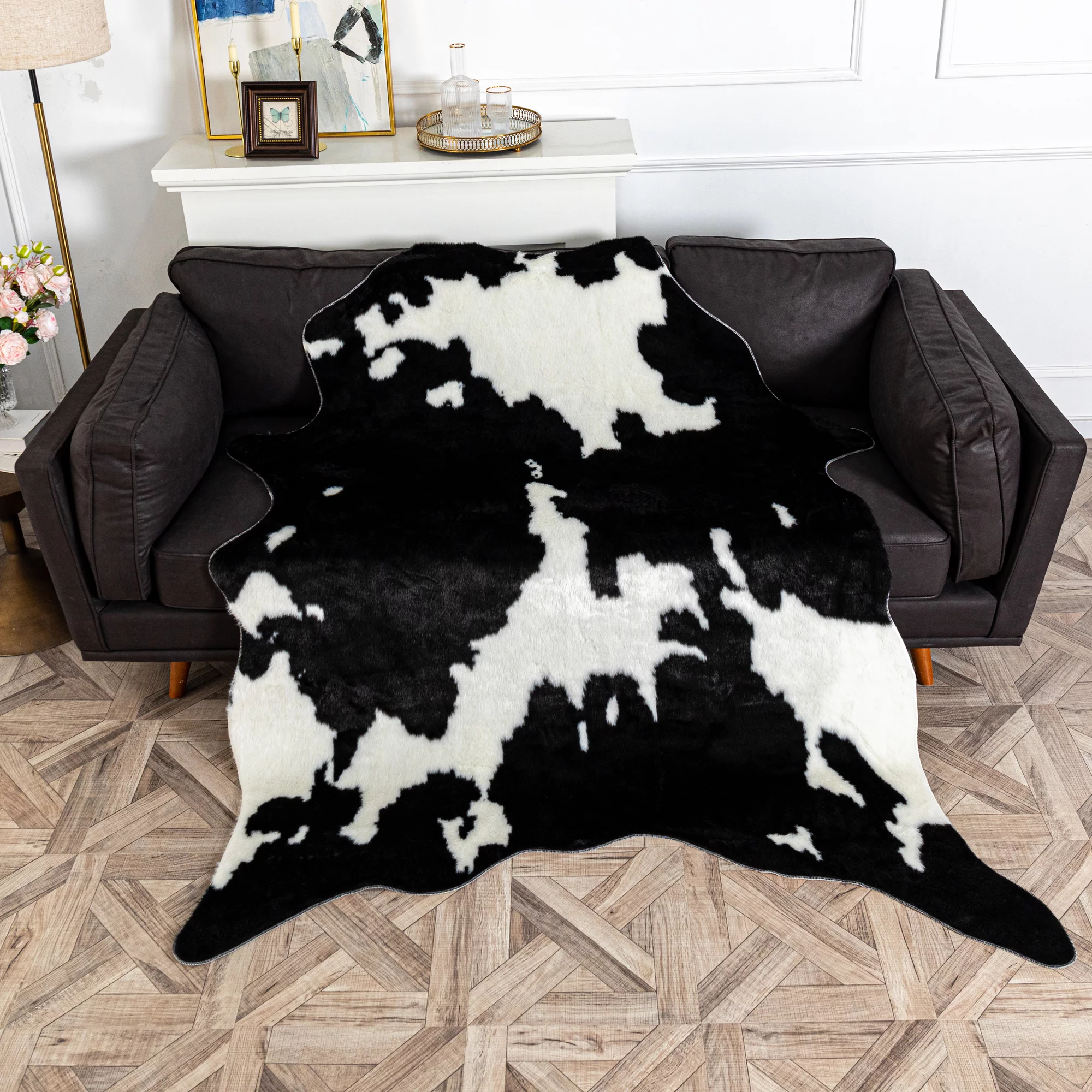 Faux Fur Cowhide Rugs for Living Room Black White Cow Print Leather Bedside Mats Wear Resistant Animal Carpet Home Decor 62.2 x 86.6inch