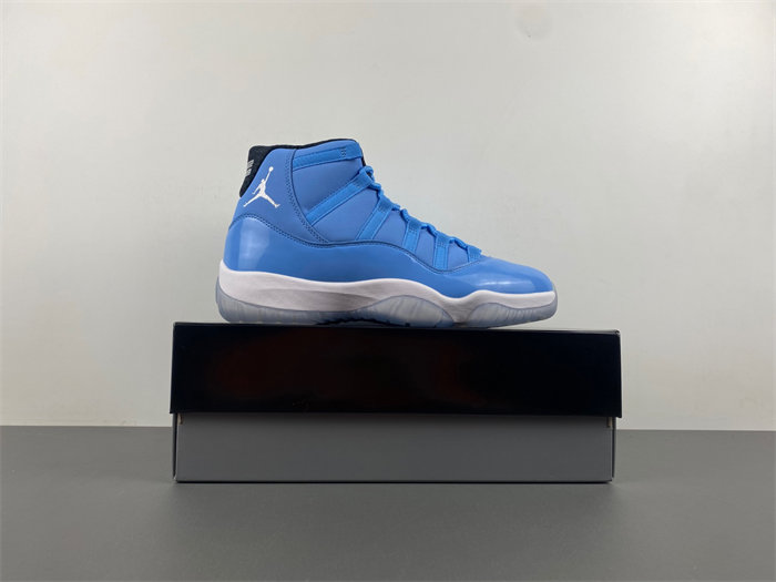 Air Jordan 11  717602-900