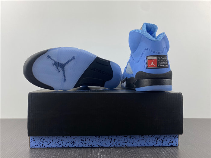 Air Jordan 5 “UNC” DV1310-401