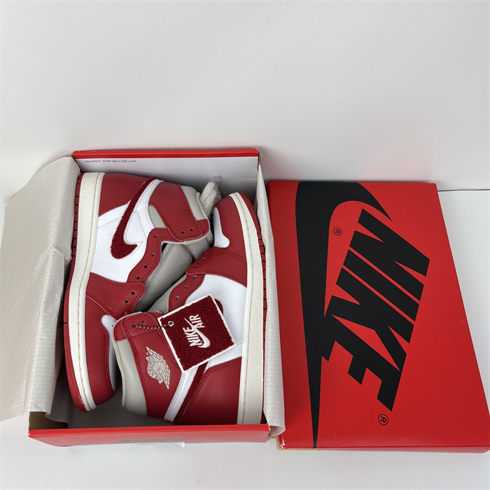 Jordan 1 Retro High OG Varsity Red DJ4891-061