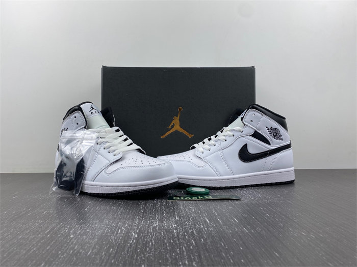 Jordan 1 Mid Reverse Panda DQ8426-132