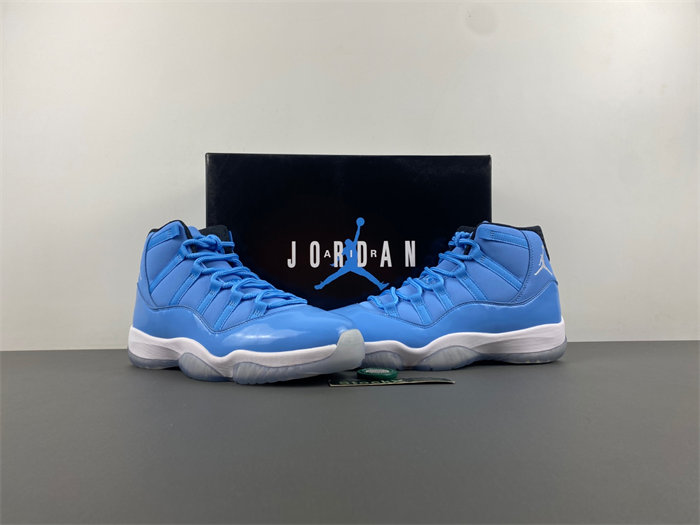 Air Jordan 11  717602-900