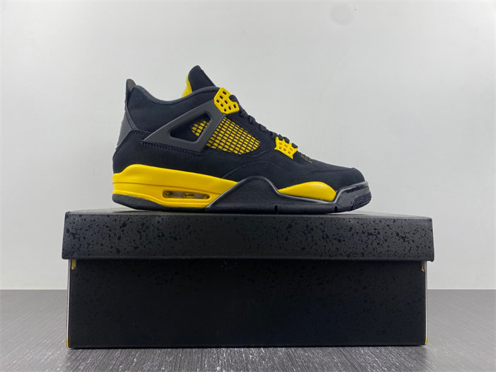 Air Jordan 4 Thunder  DH6927-017