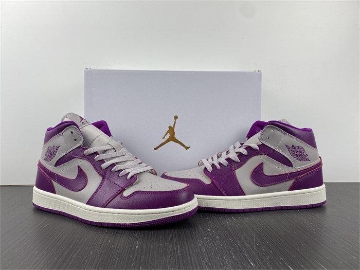 Jordan 1 Mid Magenta BQ6472-501