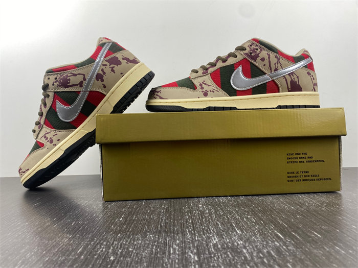 Nike SB Dunk Low “Freddy Krueger” 313170-202