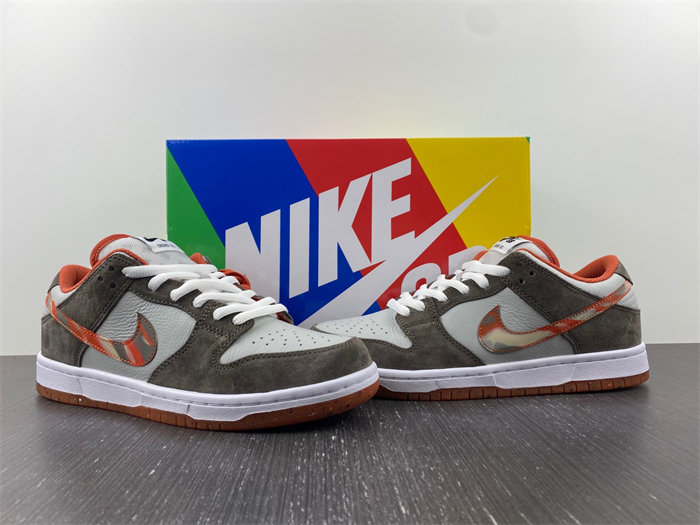 Nike SB Dunk Low Crushed D.C. DH7782-001