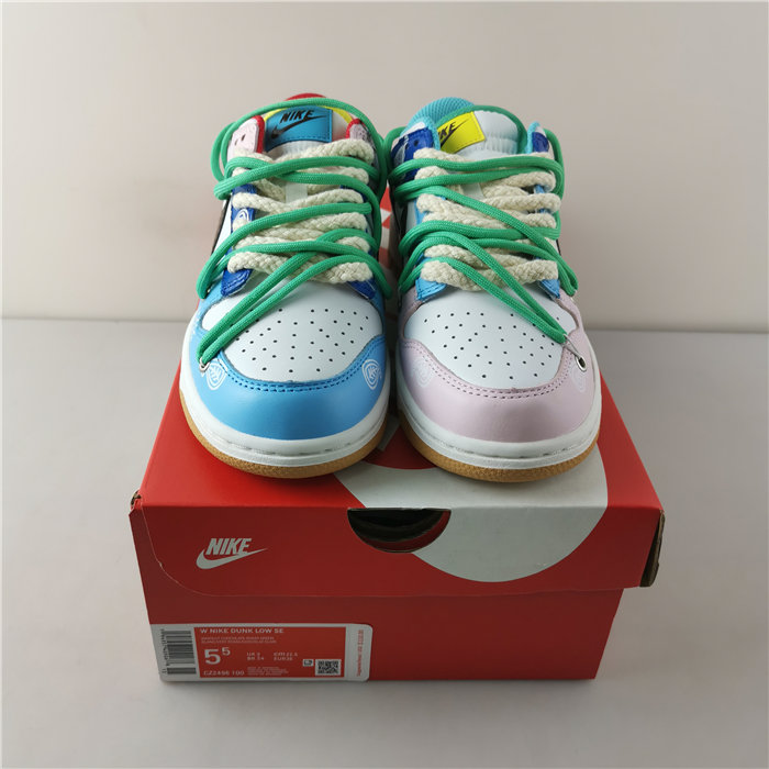 Nike Dunk Low SE ‘’ FREE.99