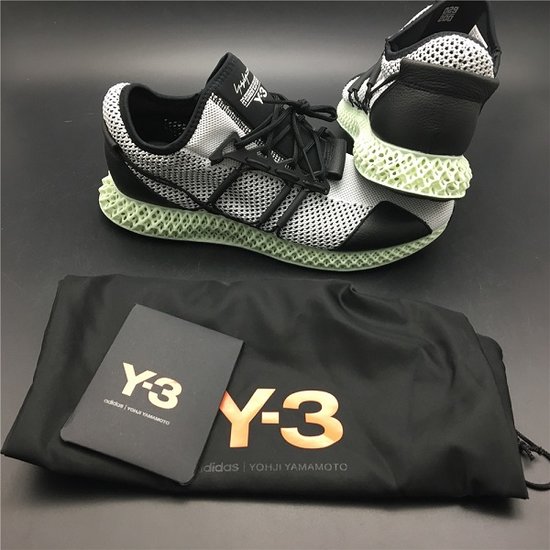 Ad*s y-3 runner 4d