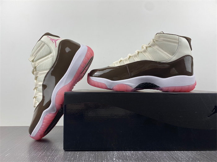 Air Jordan 11  CT8012-126