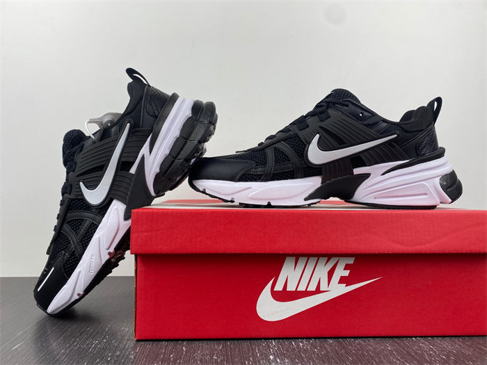 NIKEV2K Runtekk  FD0736-103