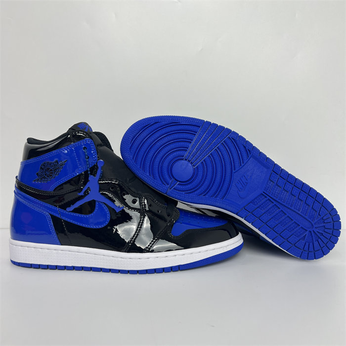 Jordan 1 Retro High Blue 555088-404