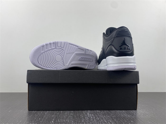 Nike Air Jordan Retro 3 136064-020