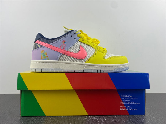 Nike Dunk SB Low "Bettie " DX5933-900