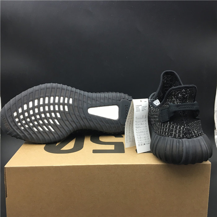 Ad*s yeezy boost 350 v2  black ef2368