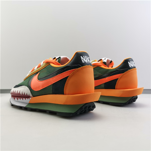 Sacai x Nike LVD Waffle Daybreak BV0073 007