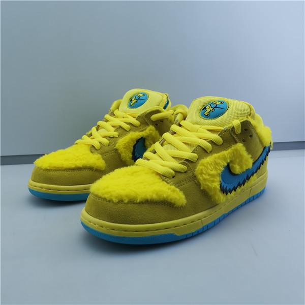 NIKE SB DUNK LOW “YELLOW BEAR” CJ5378-700