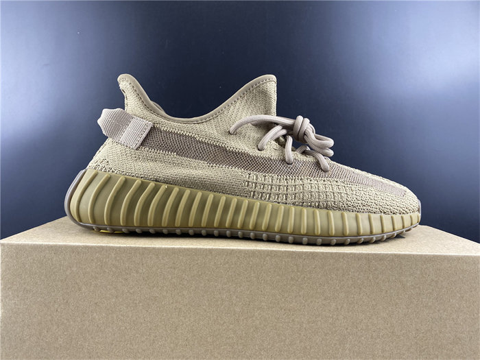 Yeezy Boost 350 V2 Marsh FX9033