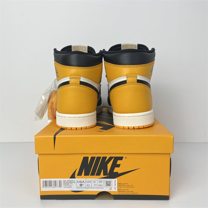 Jordan 1 Retro High OG Yellow Toe 555088-711