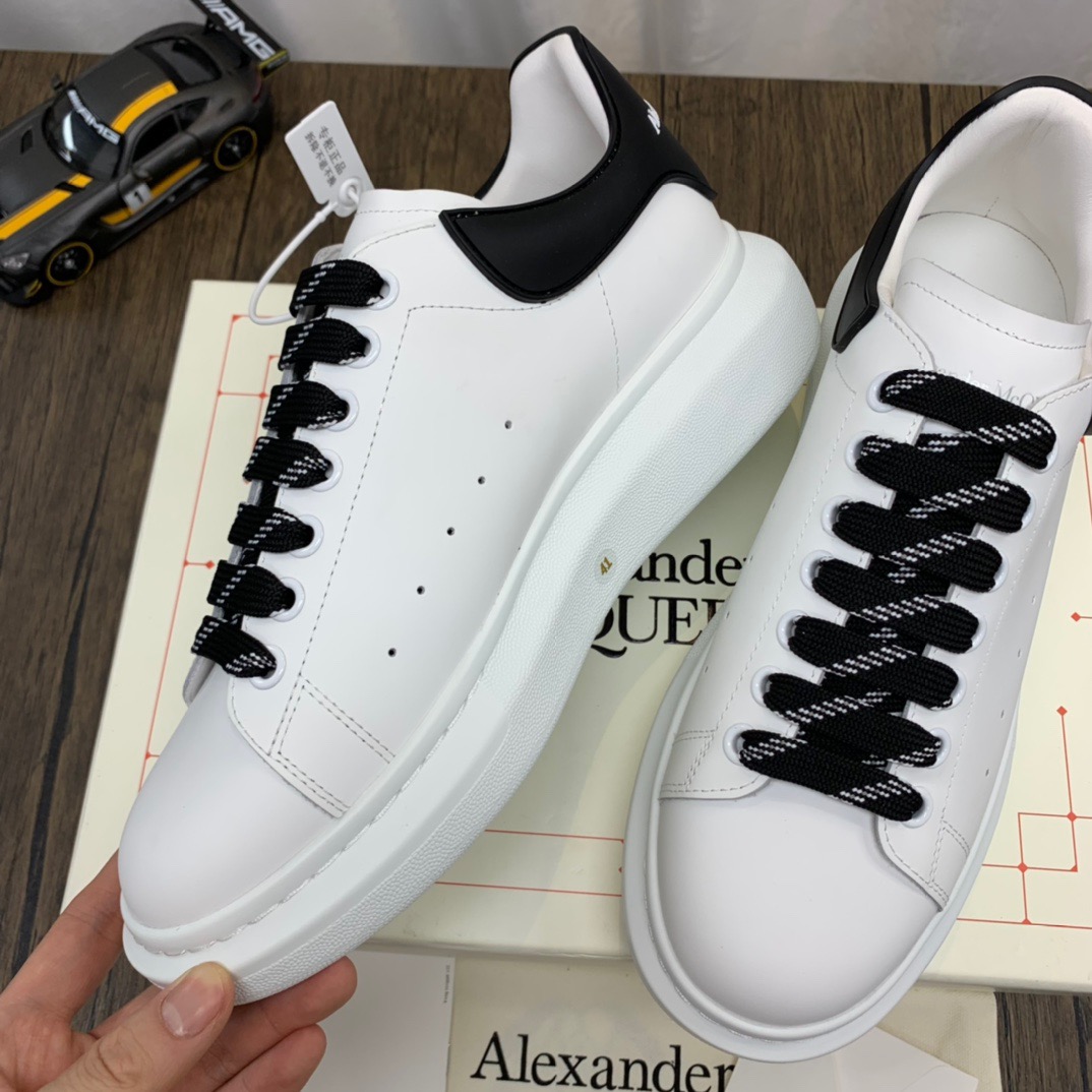 McQuen White Black Laces 621056WHXMT9034