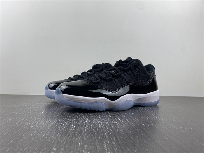 Air Jordan 11 Space Jam FV5104-004