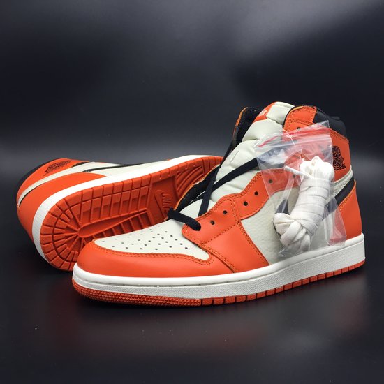 Jordan 1 Retro Reverse Shattered Backboard 555088-113