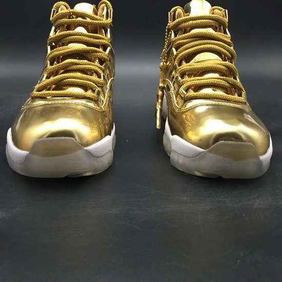 Air Jordan 11 Retro P1NNACLE Metallc 