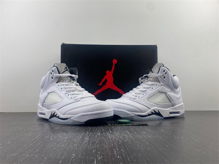 AIR JORDAN 5 RETRO ''WHITE BLACK''  DD0587-110