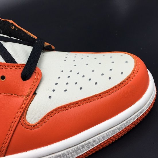 Jordan 1 Retro Reverse Shattered Backboard 555088-113