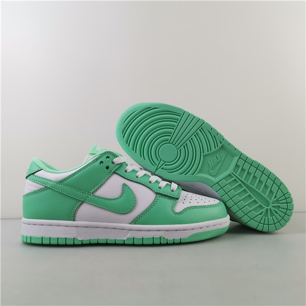 NIKE DUNK LOW GREEN GLOW (W) - DD1503-105