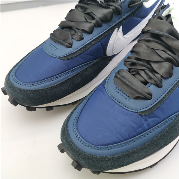 Nike LDWAFFLE/SACAI BV0073 401