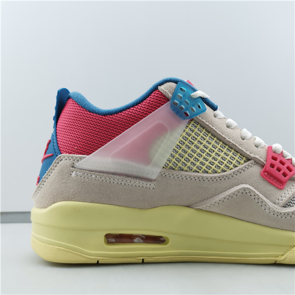 AIR JORDAN 4 RETRO UNION “GUAVA ICE” DC9533-800