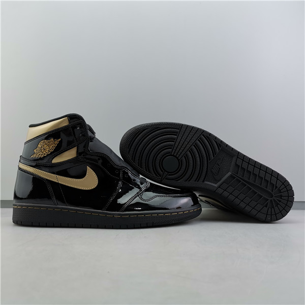 AIR JORDAN 1 RETRO HIGH OG “BLACK GOLD” 555088-032