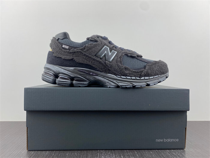 New Balance 2002R Protection Pack Phantom M2002RDB