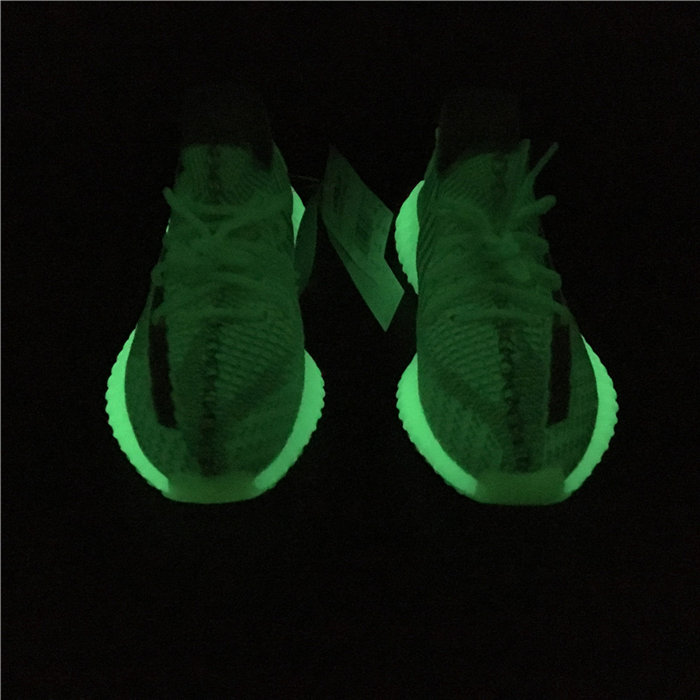 Ad*s yeezy boost 350 v2 glow eg5293