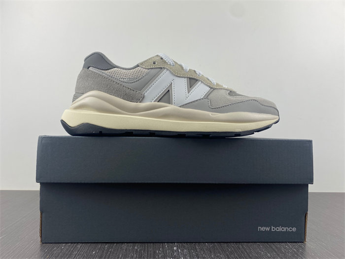 New Balance 57/40 Grey Day M5740TA