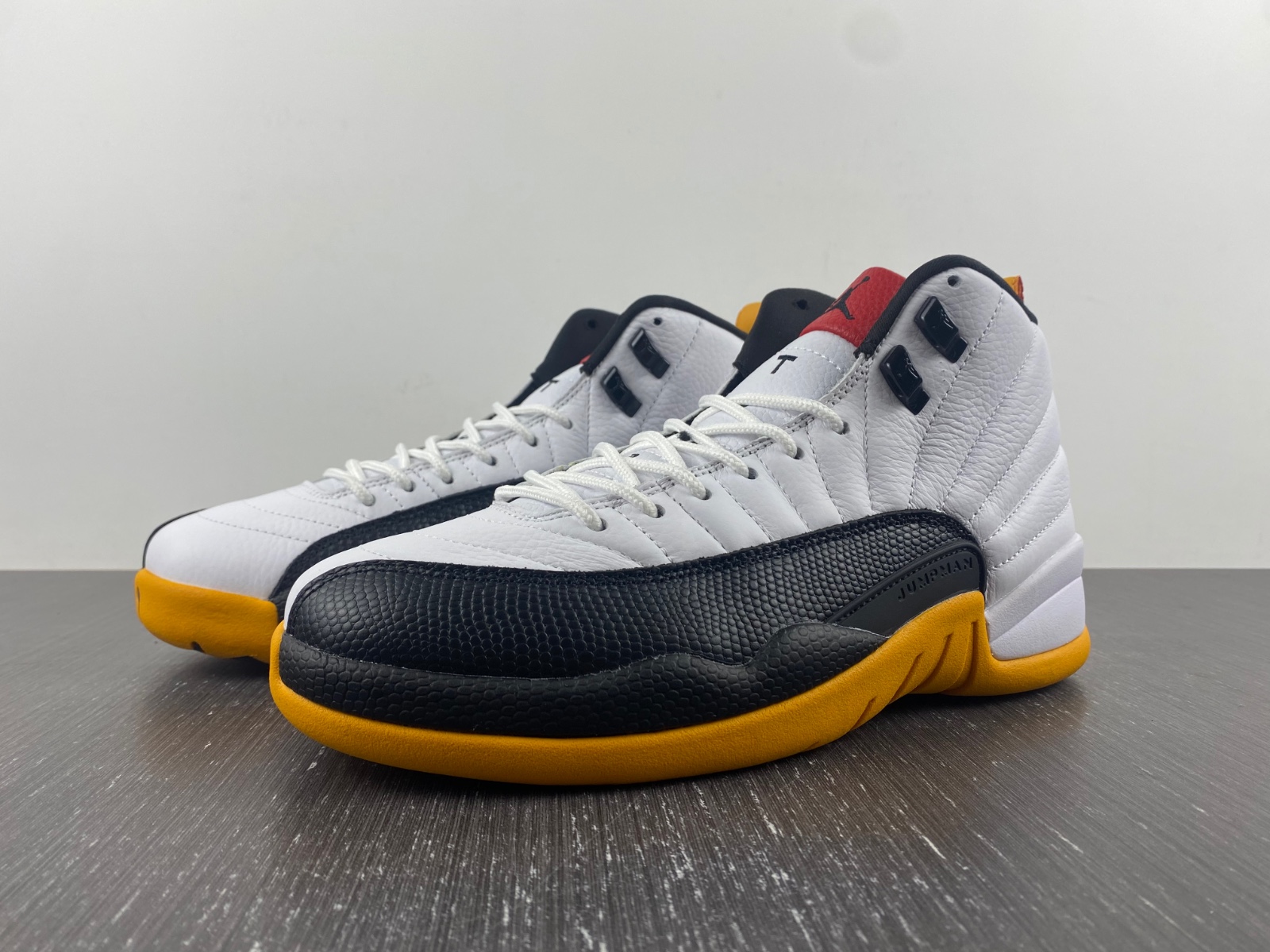 Jordan 12 DR6887-100