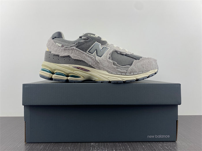 New Balance 2002R Protection Pack Rain Cloud M2002RDA