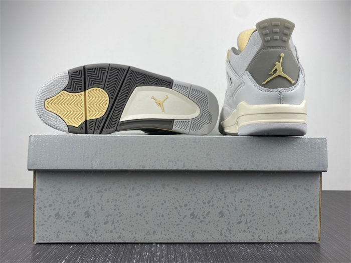 Jordan 4 Retro SE Craft Photon Dust DV3742-021