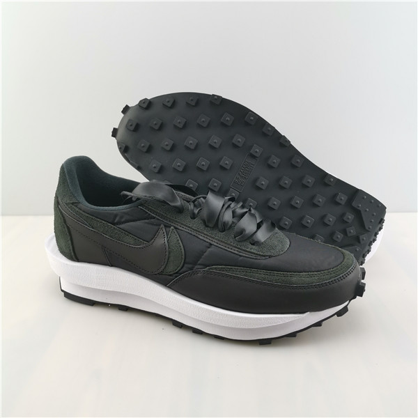 NIKE SACAI NIKE LDWAFFLE BLACK NYLON BV0073-002