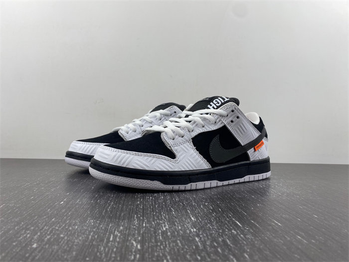 TIGHTBOOTH x Nike SB Dunk Low FD2629-100