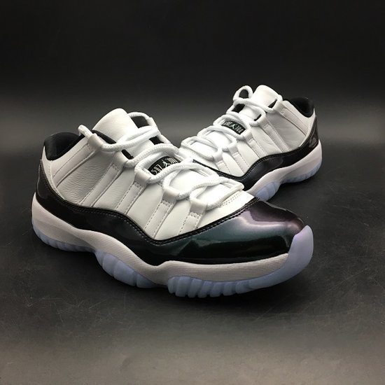 AIR JORDAN 11 RETRO LOW 