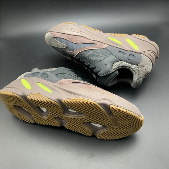 GOAT Yeezy 700 Wave Runner Mauve