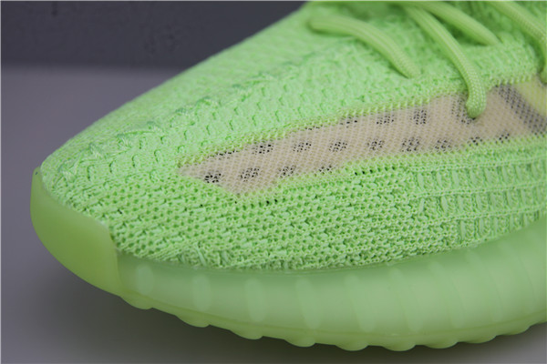 Ad*s yeezy boost 350 v2 glow in the dark eh5360