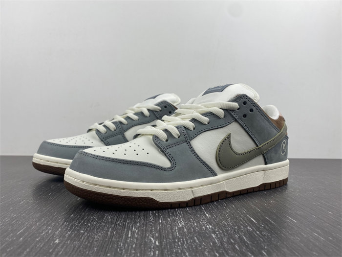 Yuto Horigome x Nike SB Dunk Low  FQ1180-001