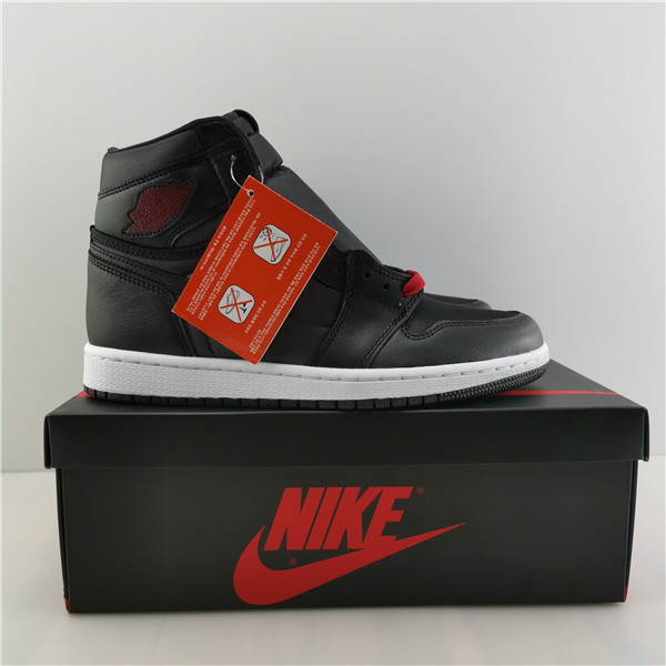 AIR JORDAN 1 SATIN BLACK GYM RED 555088-060