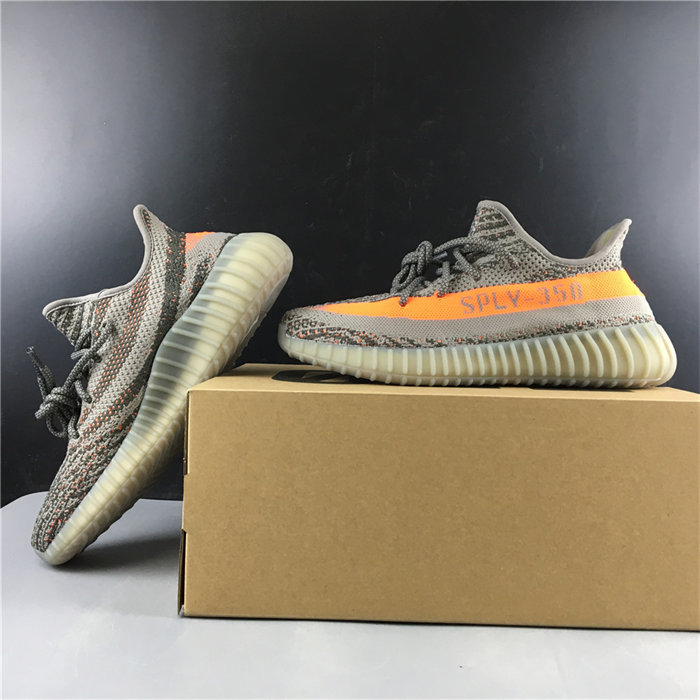 yeezy boost 350v2 BB1826