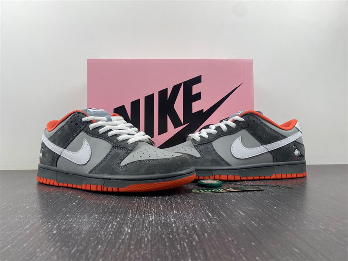 Nike SB Dunk Low  304292-011