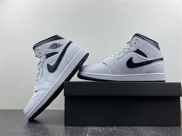 Jordan 1 Mid Reverse Panda DQ8426-132