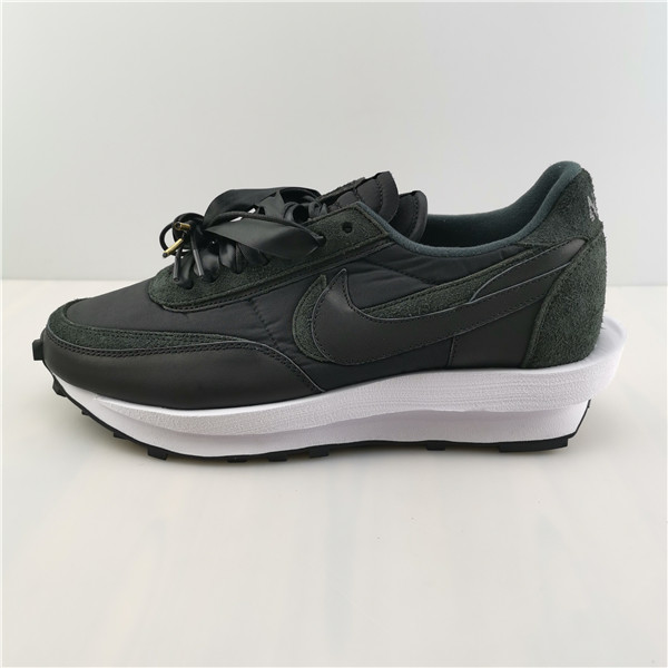 NIKE SACAI NIKE LDWAFFLE BLACK NYLON BV0073-002