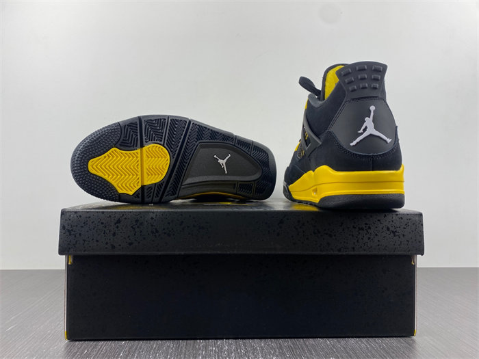 Air Jordan 4 Thunder  DH6927-017